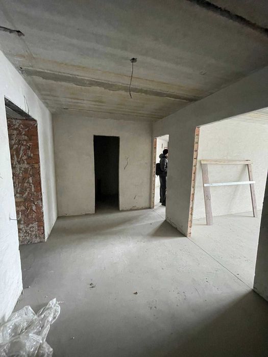 Продаж 1 км квартири на Крушельницькій в центрі у новому будинку