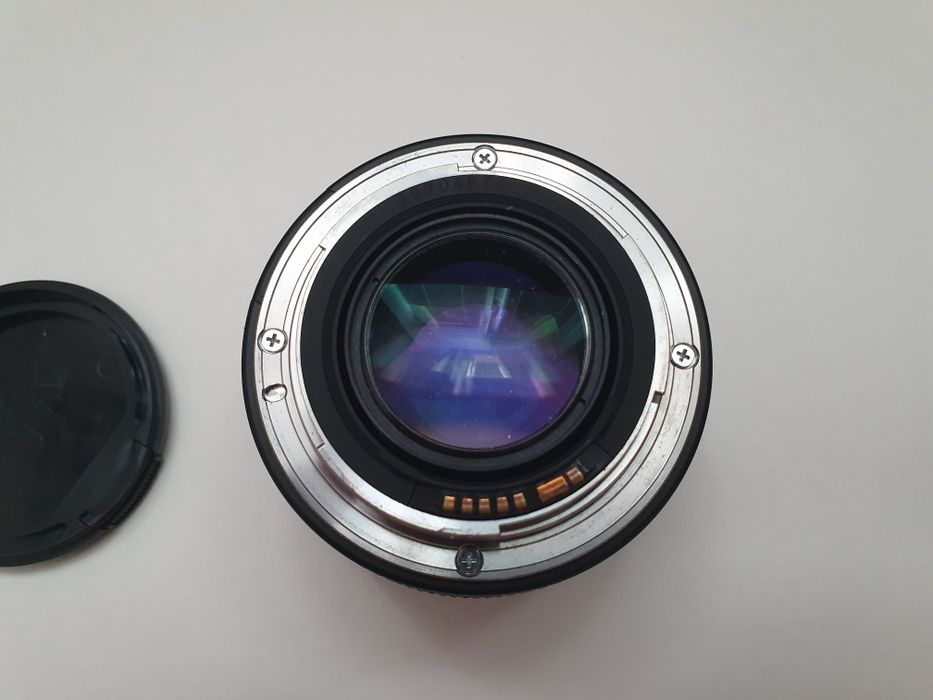 Об'єктив Canon 50-1,4.