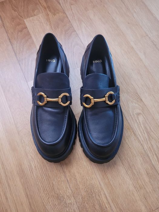 Sapatos de senhora da Mango novos