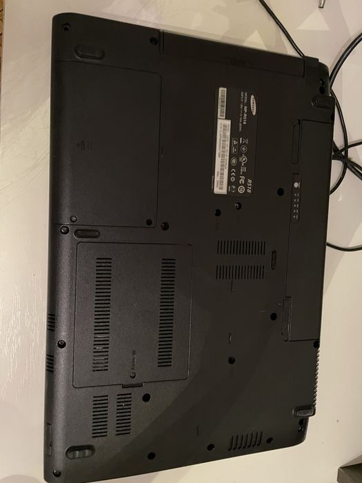 Ноутбук Samsung R518