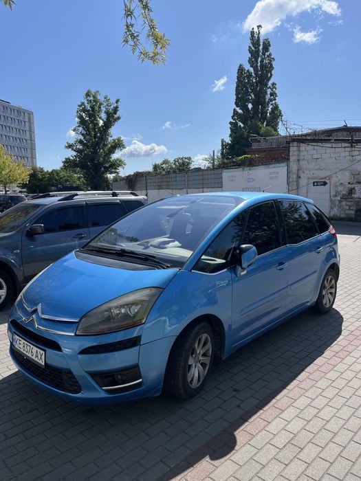 Продам Citroen C4 Picasso 2010 (коробка автомат - робот)
