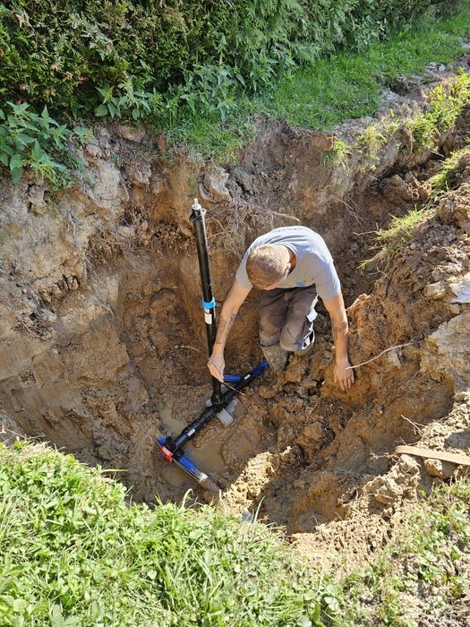 Usługi minikoparka, usługi koparka pracę ziemne usługi transportowe