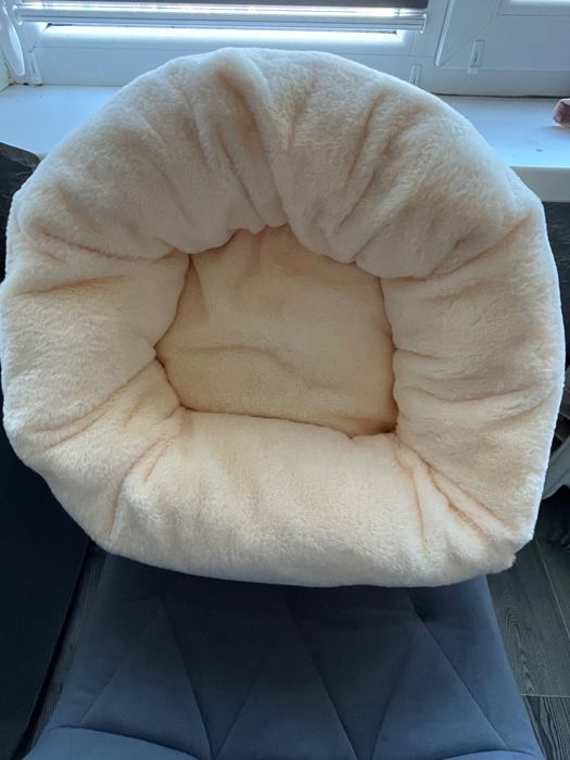 Лежанка для котика