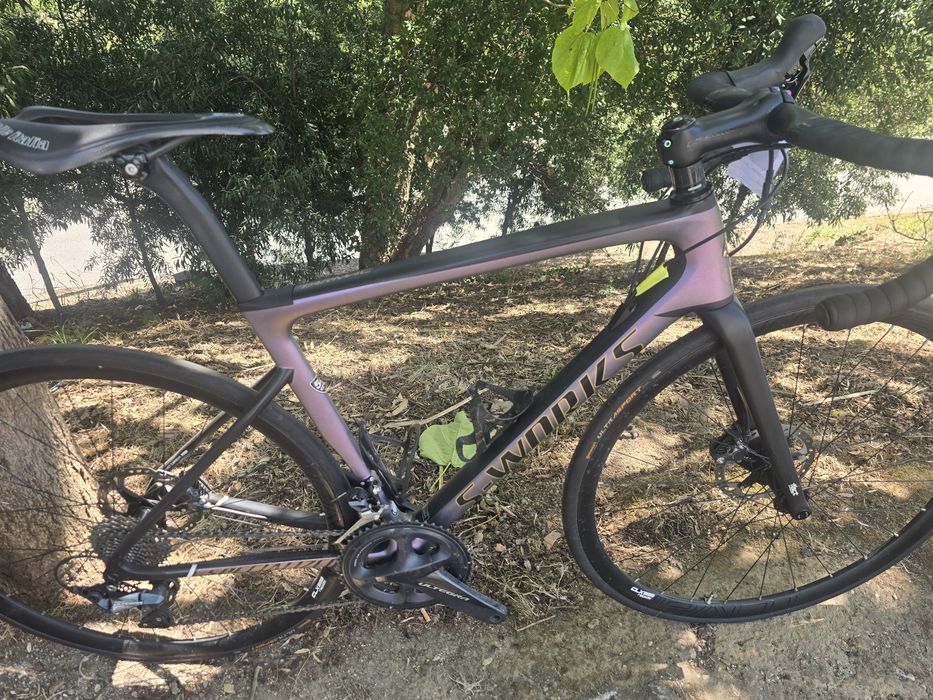 Bicicleta de carbono de disco m com ultegra
