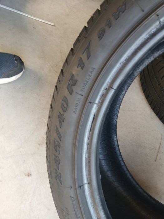 2 pneus 245 40 r17 Pirelli