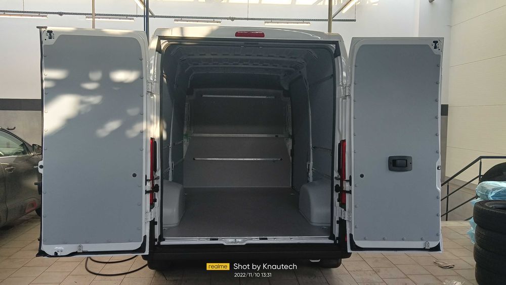 Peugeot Boxer L2H2 Profesjonalne zabudowy samochodów dostawczych