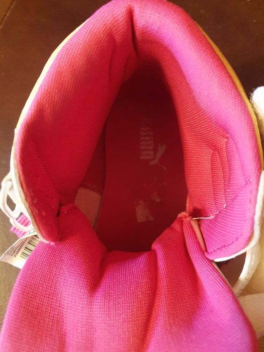 Damskie buty sportowe marki PUMA