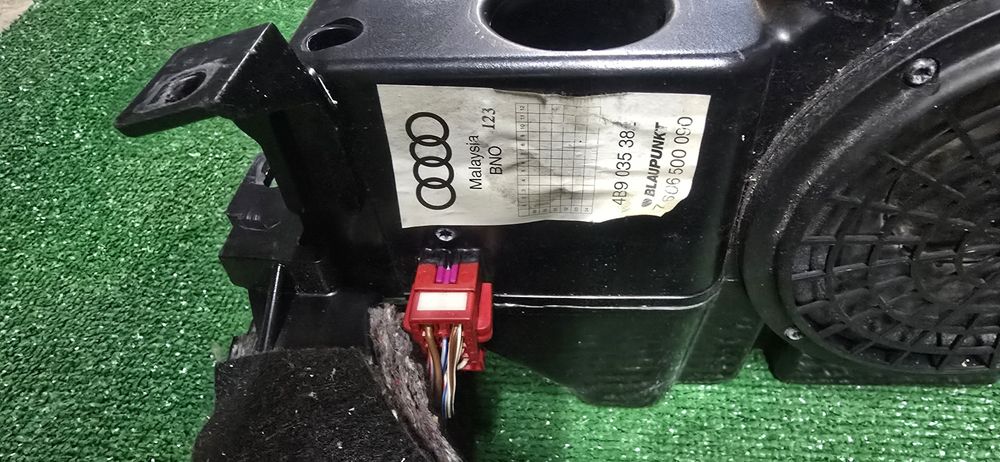 Саб сабвуфер ауді ауди а6 с5