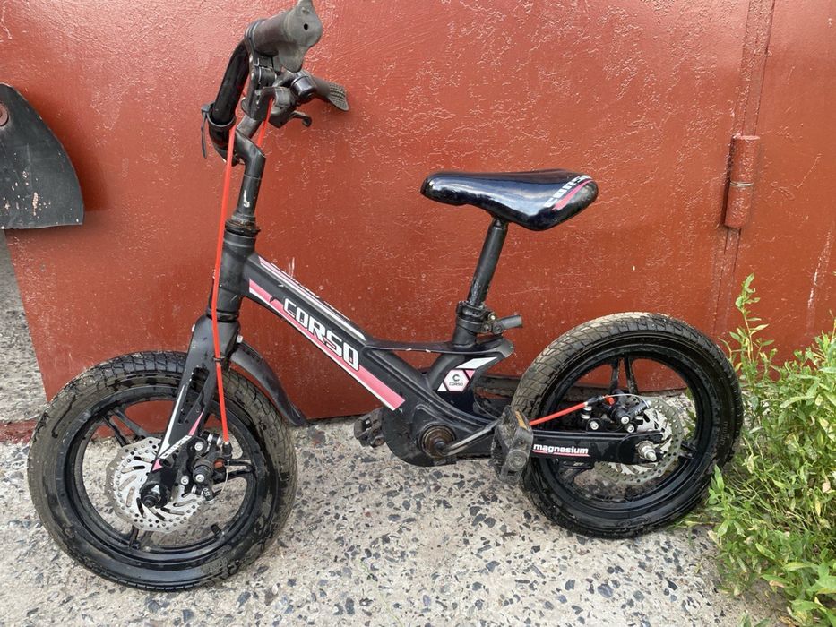 Дитячий велосипед