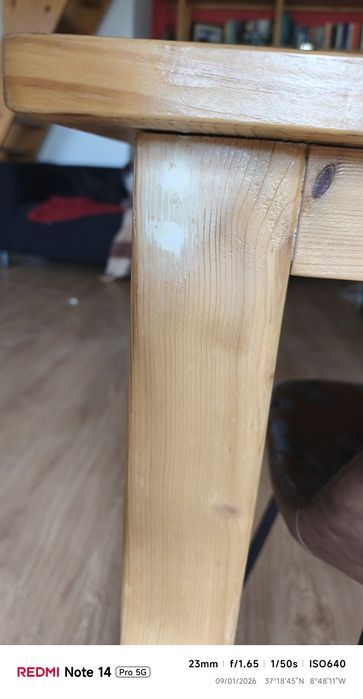 Mesa grande de madeira