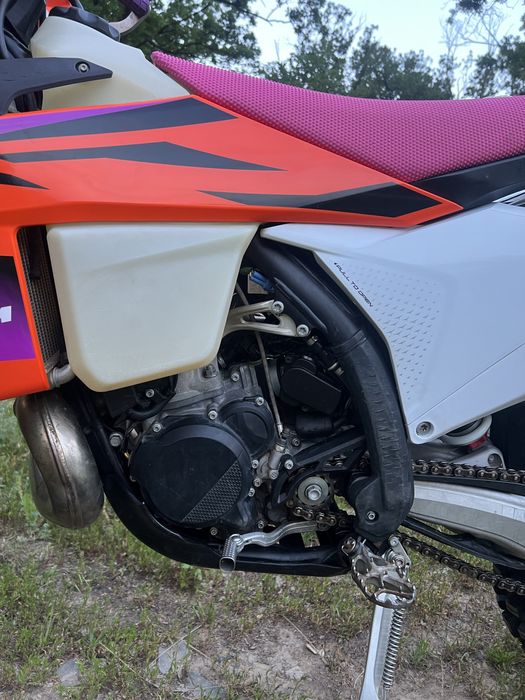 Мотоцикл KTM EXC 250 TBI