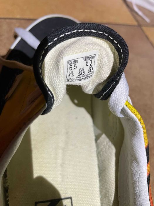 VANS 38,5 z ogniem