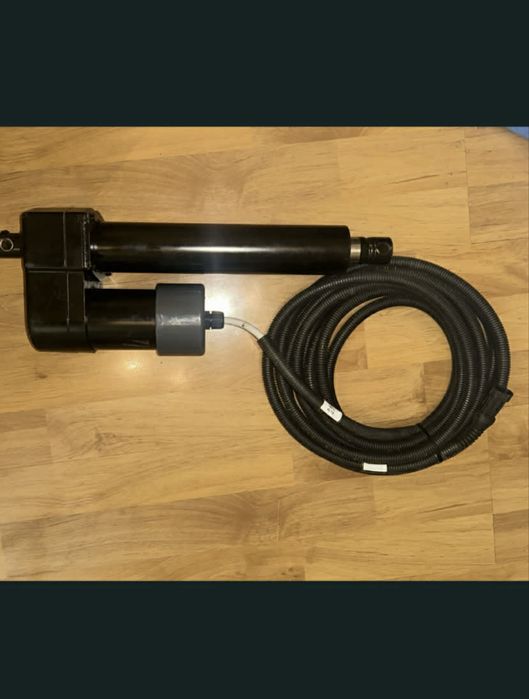 Siłownik elektryczny