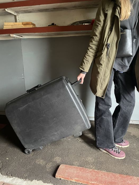 Чемодан  Samsonite пластиковий чемодан валіза пластикова