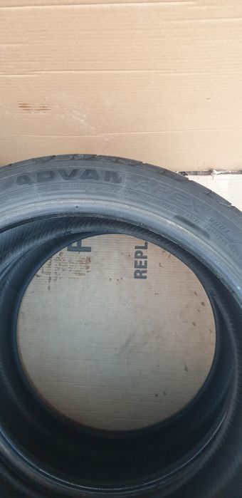 Yokohama ADVAN Apex v601 255/35R19 96Y