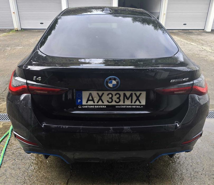 BMW i4 edrive40 Preto