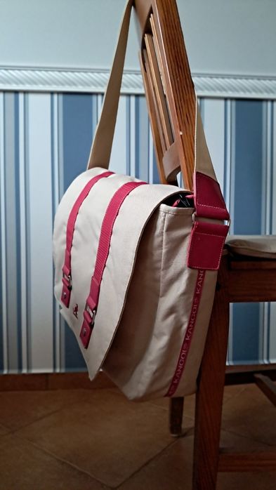 Torba na ramię większa niż A4