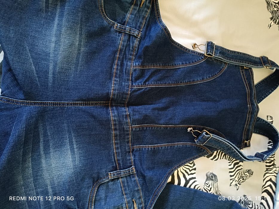 Джинсовый комбинезон