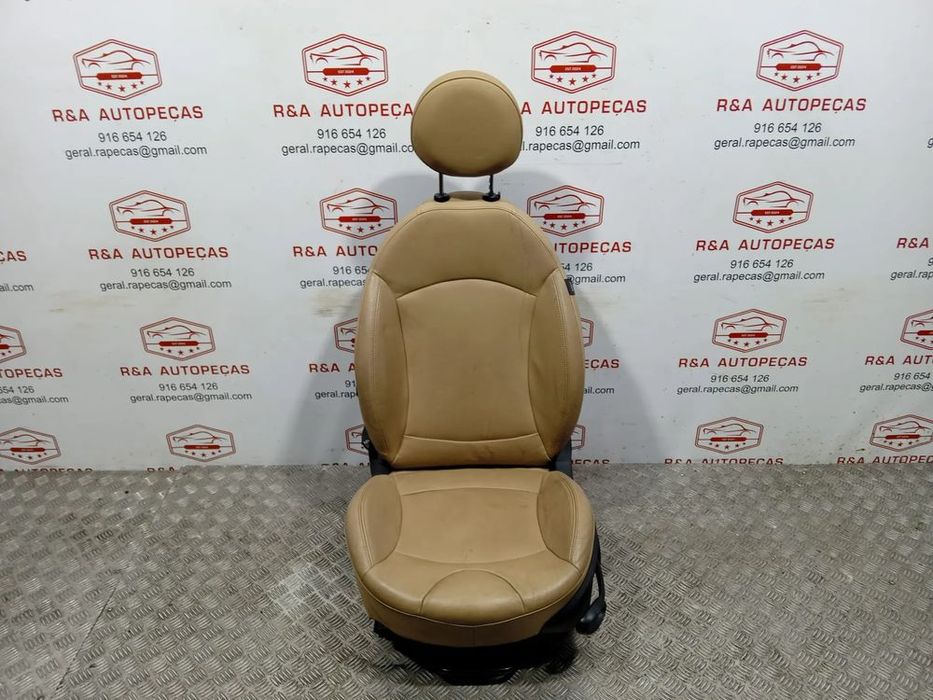 Conjunto de Bancos Mini Cooper S R57 Lci em Beje e Pele