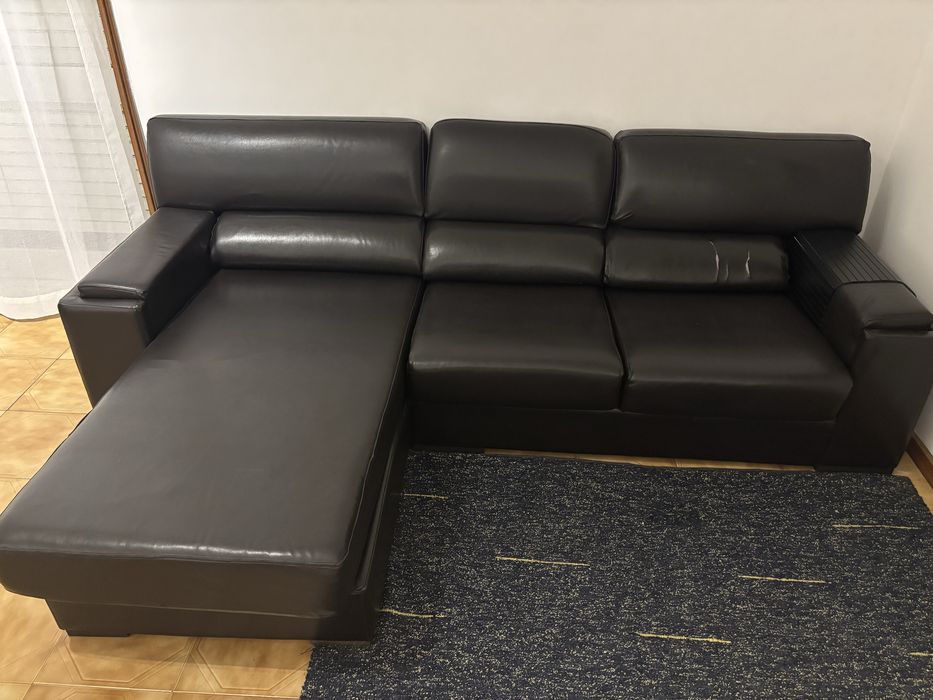 Sofá Chaise Longue Preto Moderno – Muito Estimado e Confortável