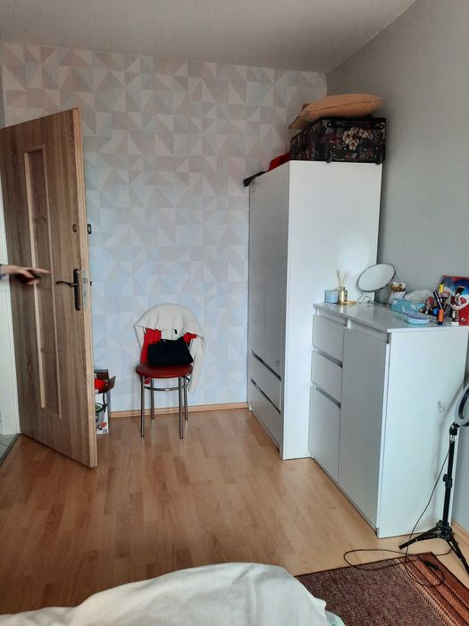 Gryfino wynajem 1 pokój w mieszkaniu 3 pokojowym.