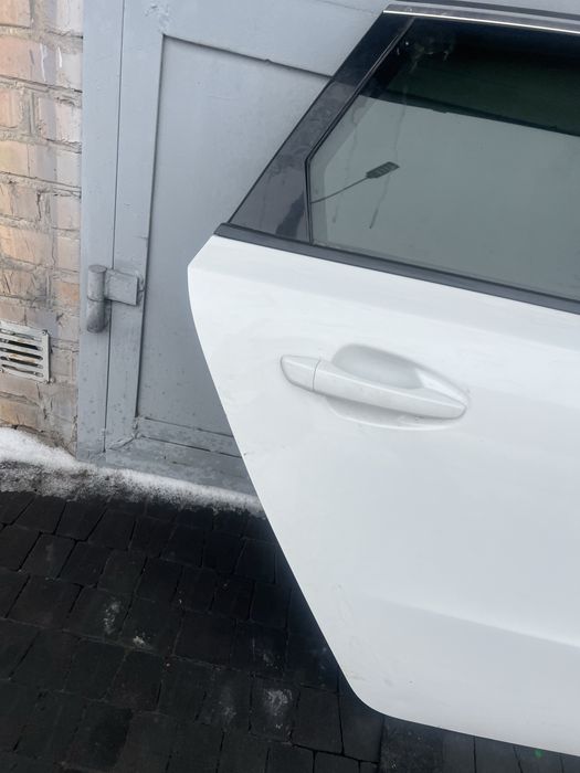 Peugeot 508sw двері.