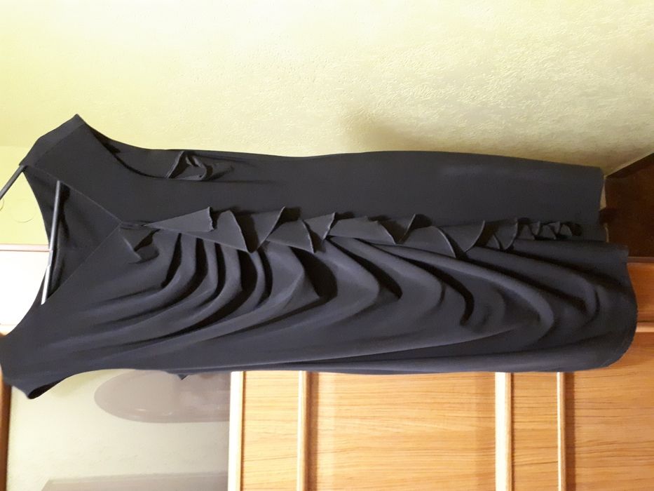 Sukienka  - ,,mała czarna""