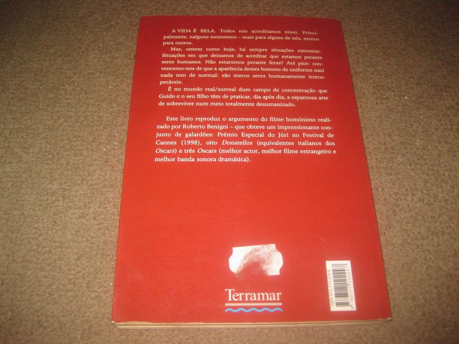 Livro “A Vida é Bela" de Vincenzo Cerami e Roberto Benigni