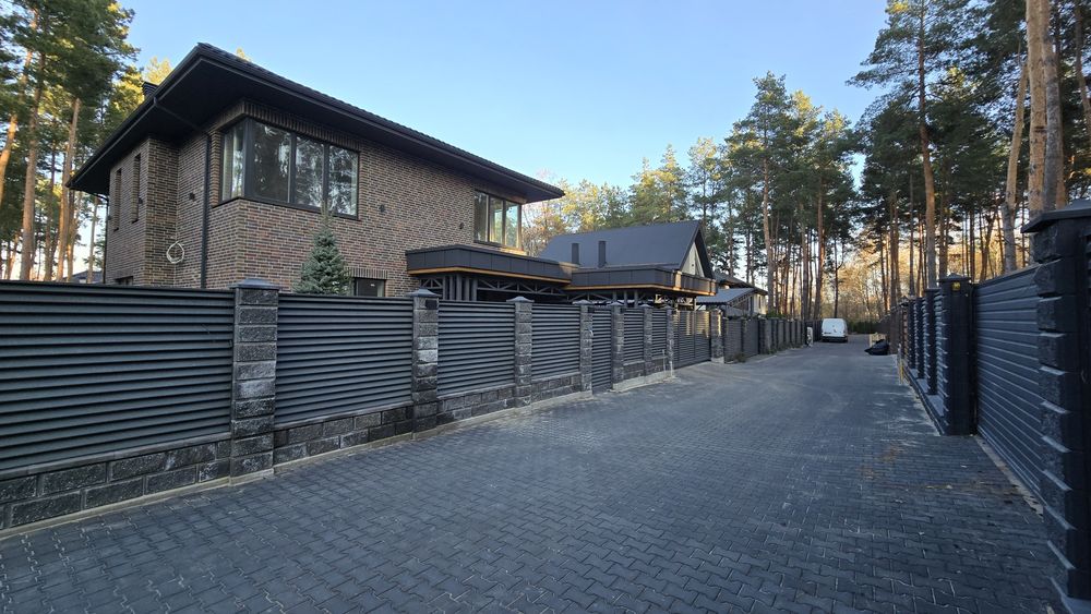 Будинок 270м2 в соснах гараж с. Ходосівка містечко охорона поруч Хотів Круглик  Лісники