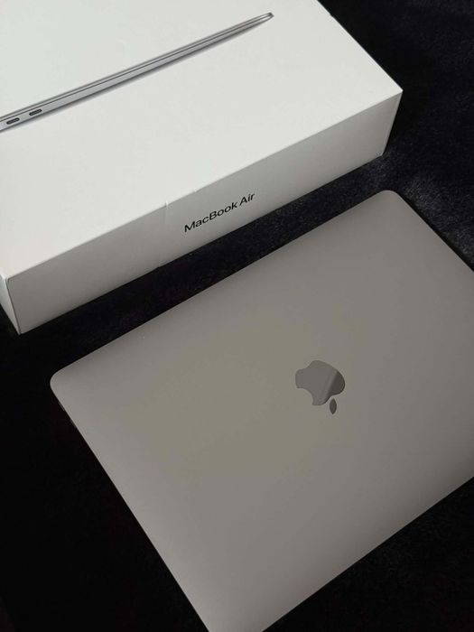 Apple. Macbook Air 13 m1