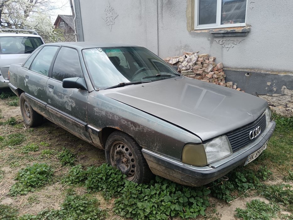 Продам Ауді 100 1990