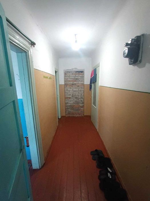 Продам 1-кімнатну квартиру на землі у с. Любомирка (25 км від Рівного)