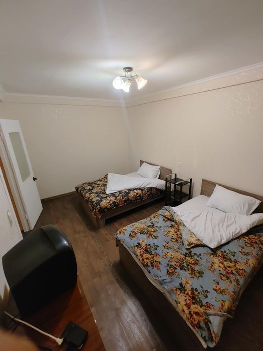 Квартира на Правом подобово, світло є постійно