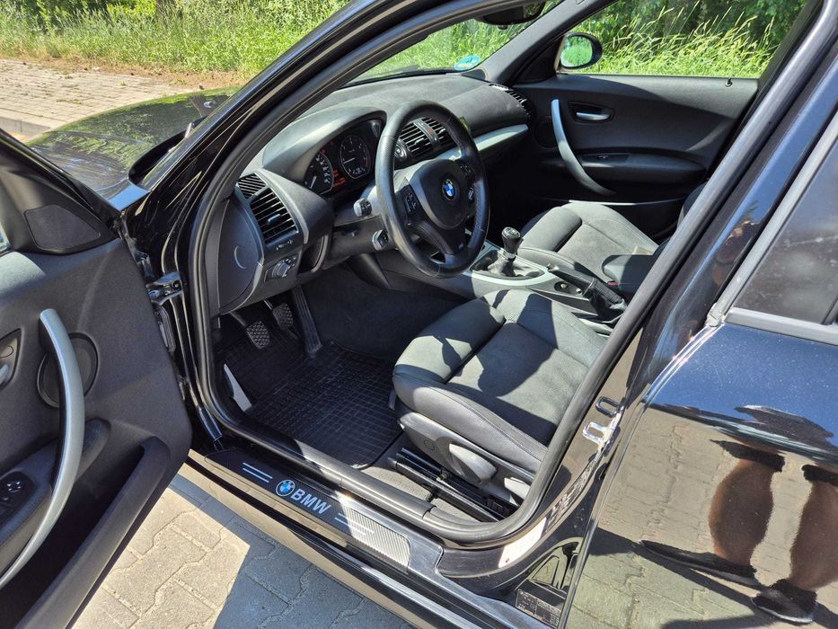 BMW Seria 1 E87 120D