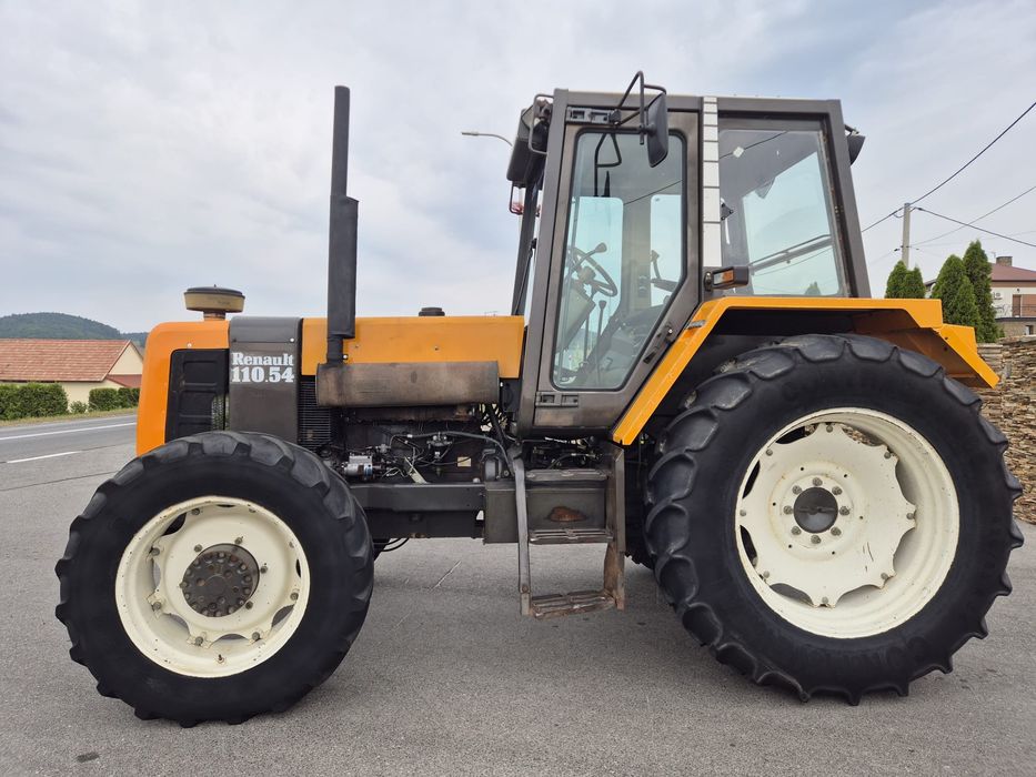 Ciągnik rolniczy Renault 110.54