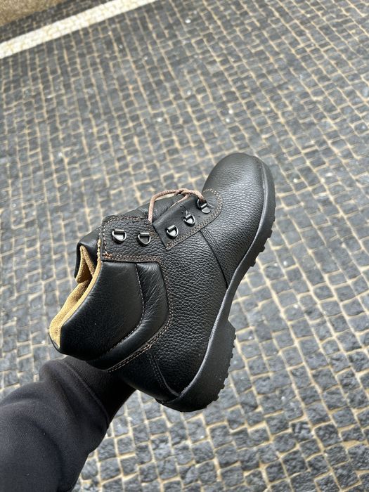 Botas biqueira de aço (NUNCA USADAS)