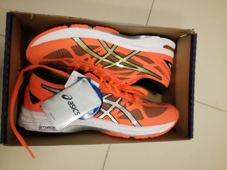 Asics nowe r.40. Gel Ds Trainer T528N w pude ku