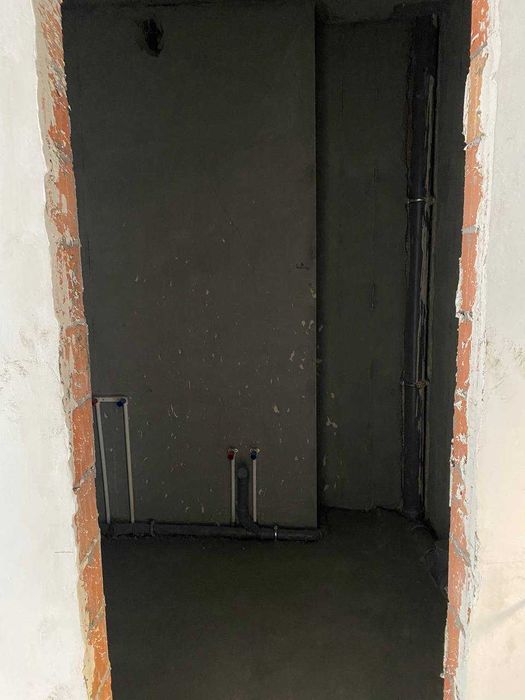 Буча  Продам  1-ю квартиру   ЖК Гранд Бурже вул.Лесі Украінки 3