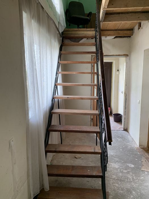 Продам комерційну будівлю