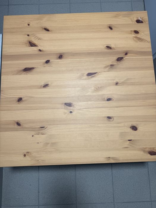 Stolik kawowy HEMNES