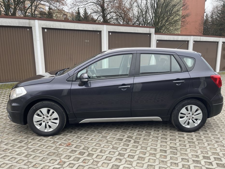 SUZUKI SX4-S-CROSS 1,6DDIS 120km Keyless Go