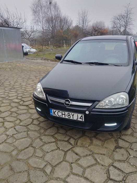 Corsa C 2005r 3000 zł.