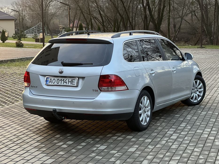 Машинка сімейна шустра