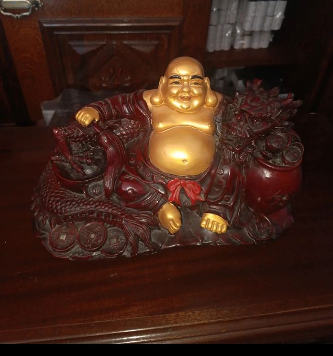 Buddha com dragão