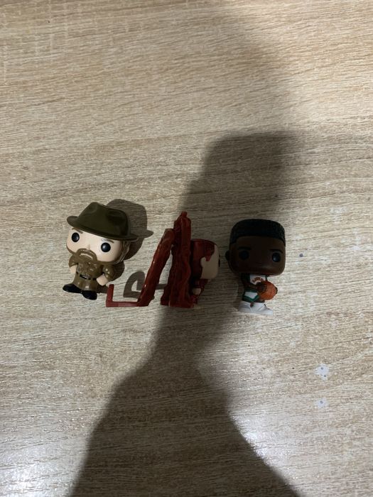 Дивні дива фігурки