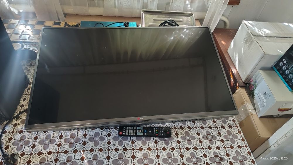 Продам телевизор lg 43