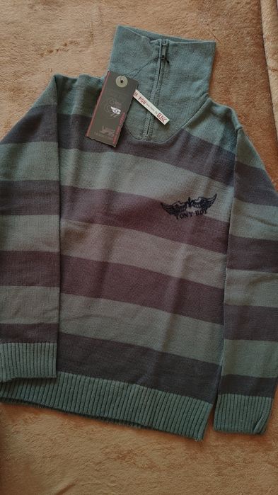 Sweter chłopięcy 158 cm
