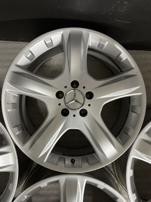 Диски Mercedes R19 5x112 Et60 8J. ML/GL. ITALY