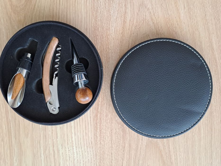 Conjunto de acessórios para garrafeira