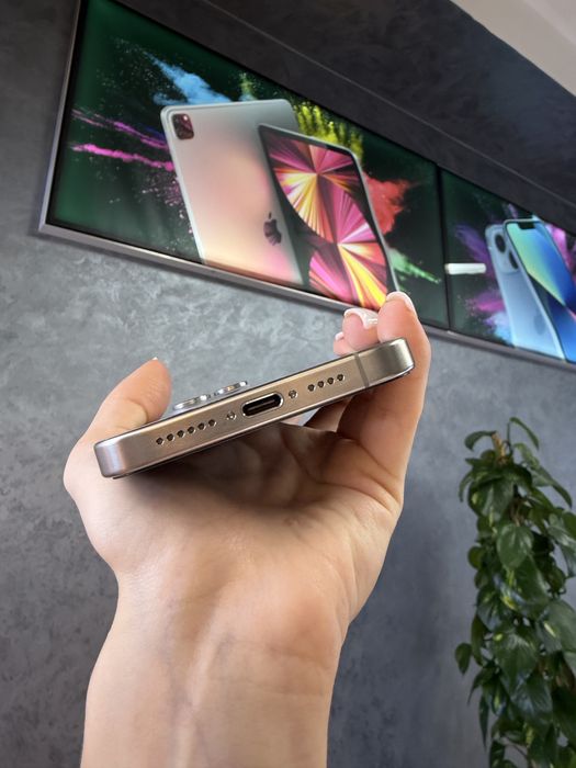 Used IPHONE 15Pro Max 256 Natural Titanium Neverlock Костюшка,5